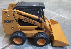 Toy Ertl Case 90XT Diecast Skid Steer Loader 1/16 Scale - Picture 1 of 5