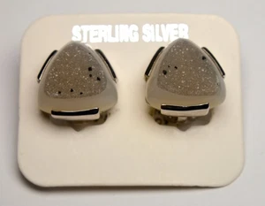 NEW 925 STERLING SILVER CLIP ON EARRINGS MILK WHITE DRUZY AGATE - Picture 1 of 10