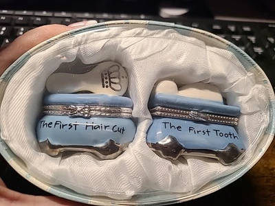 Juego de caja de baratija con bisagras de cerámica Mud Pie Prince primer diente y corte de pelo caja Nordstrom Foto 1 de 4