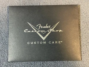 Fender Custom Shop Custom Care Card Stratocaster Telecaster - Foto 1 di 4