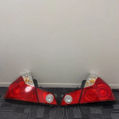 Luces traseras LED originales Nissan Fuga Y50 Infiniti M35 M45 luces traseras luces usadas Foto 1 de 4