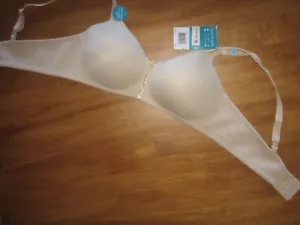vanity fair body caress padded wireless bra 42C NWT - Picture 1 of 4