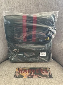 Disney Harveys Star Wars Boba Fett Convertible Streamline Messenger Seatbelt Bag - Picture 1 of 2