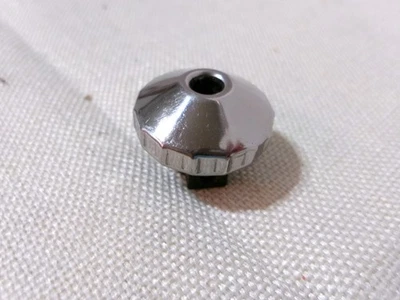 C-1 CORVETTE 1956-1957 WINDSHIELD WIPER KNOB NOS G.M. - Image 1 of 3