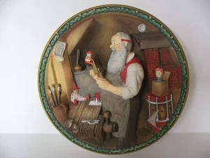 1992 SANTA'S WORKSHOP ROCKWELL'S CHRISTMAS LEGACY 3-D TELLER #3414 - Bild 1 von 8