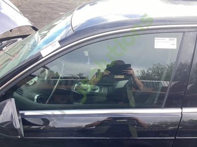 AUDI A3 MK3 2012-2016 DOOR WINDOW FRONT LEFT SIDE - Image 1 of 4