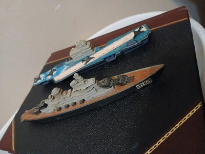 Portaaviones de Juguete Tootsietoy Tootsie de Colección + Barco Acorazado - 8" de Largo - EE. UU. Foto 1 de 4