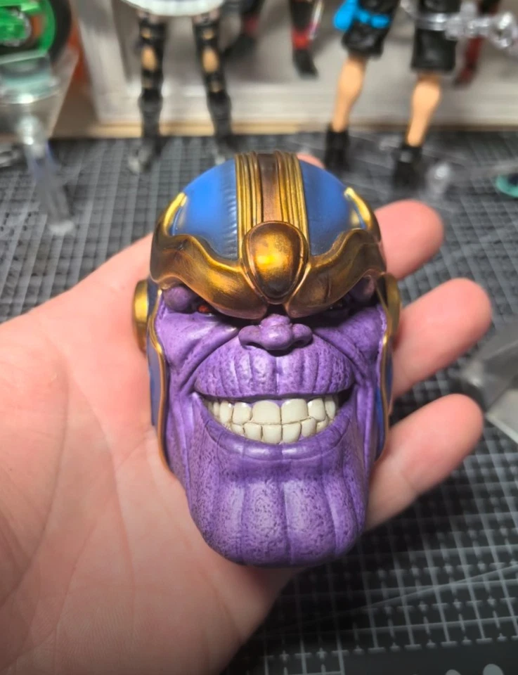 Thanos 1/4 head carved Fridge magnet Resin statue Figure-NEW Collection Gift - Image 1 of 4