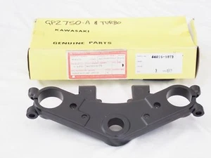 NOS OEM KAWASAKI 1983-1985 ZX750 UPPER FORK HOLDER TRIPLE PLATE 44039-1073 - Picture 1 of 1