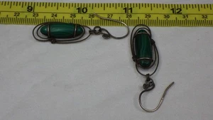 Vintage Sterling Silver .925 Earrings Hook Wire Wrapped Malachite Green Eyes - Picture 1 of 5