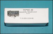Tektronix 155-0227-00 Hybrid IC H990E Vertical AMP 2213 2215 Oscilloscopes