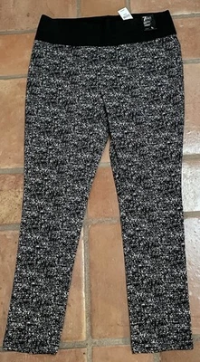 7th Avenue Design Studio NWT Black /White Print Legging Fit Pants Women’s Size L - Image 1 of 2