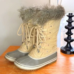 Botas impermeables Sorel Joan Of Arctic 7 cerámica/goma 2 $240 usadas en excelente estado gamuza piel sintética - Imagen 1 de 12