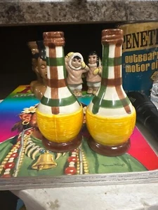 Hand Painted italian wine bottles salt and pepper shakers - Picture 1 of 13