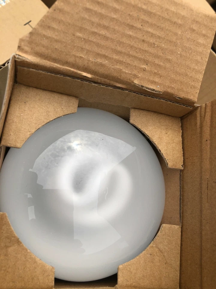 One (1x) PHILIPS Reflector R30 Energy Saver 15W=75W Cool White Light Bulb 418624 - Image 1 of 4