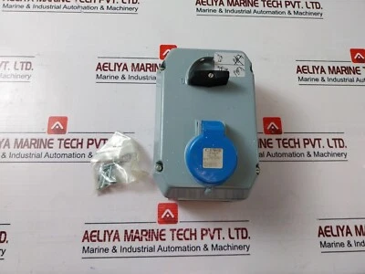 Cewe CUB 316-9 Commando Interlocked Switch Socket 220-250 VAC 16A 9H - Image 1 of 4