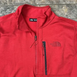 Maglione pullover The North Face uomo 1/2 zip taglia M rosso zip tasca caldo abbigliamento attivo - Foto 1 di 5