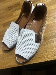 🌿ZOLA Europe Ladies Sandal SHOES White Genuine LEATHER Size 42 - Picture 1 of 7
