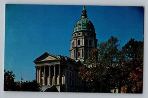 Topeka Kansas KS State Capitol Gebäude Ansicht Vintage Farb Postkarte 1950er - Bild 1 von 2