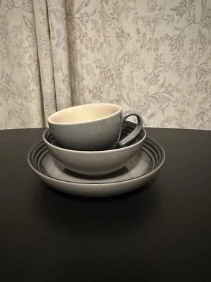 LE CREUSET 卡布奇诺马克杯/温哥华谷物碗/温哥华意大利面碗牡蛎 — 第 1/4 张图片