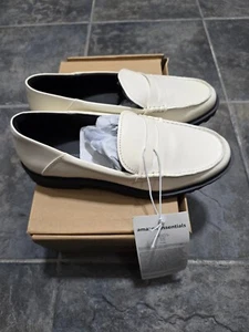 Amazon Essentials Womens Valeria Loafer Flat ivory white slip on dress shoes 8.5 - Picture 1 of 8