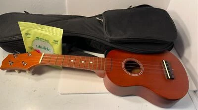 Vintage Silvertone Soprano Ukulele - Brown With Carrying Case Great Condition - Image 1 of 4