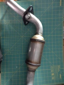 For JEEP Liberty 3.7L 2005 2006 2007 Y Pipe Catalytic Converters Direct Fit - Picture 1 of 6