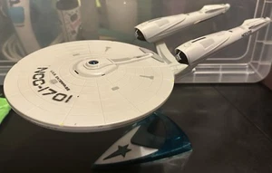 Playmates Star Trek 2009 USS Enterprise NCC-1701 - Picture 1 of 11