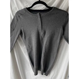 Gray Victorinox Basic Crew Sweater/Henley, Swiss Army Knife Brand, Unisex/Men XS - Picture 1 of 8