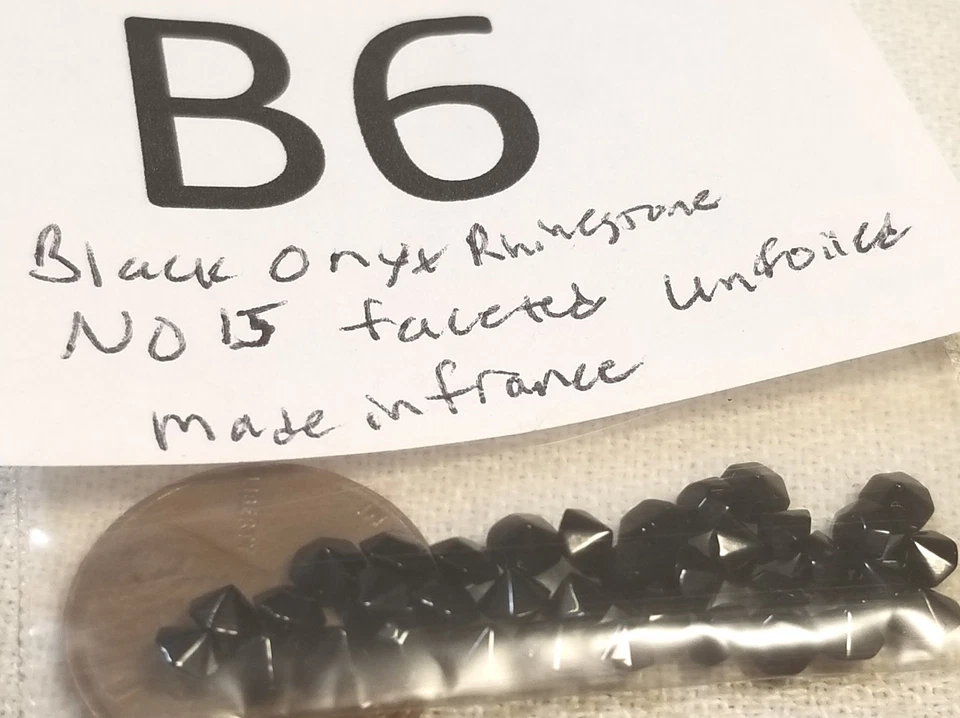Lote de reparación artesanal de joyería Alemania checa punta trasera estrás vidrio 4 mm de colección 2009 Foto 1 de 1