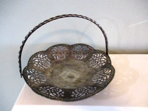 U.K Design HONG KONG Silver Plated on iron folding handle candy & nut dish - Picture 1 of 7