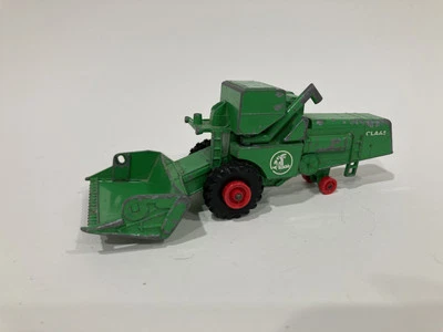 LESNEY MATCHBOX King Size No K-9 Claas Combine Harvester DIECAST TOY ENGLAND - Image 1 of 4