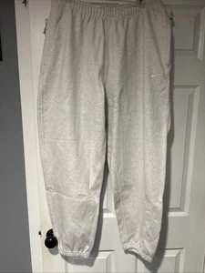 Nike Solo Swoosh Fleece Loose Fit Jogginghose Large Birch Heather DX1364 051 - Bild 1 von 10