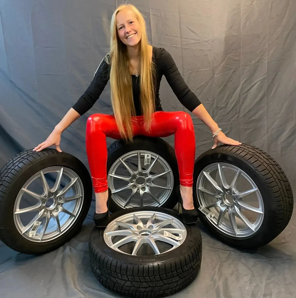 Orig. Mercedes  17 Zoll A- B- CLA Klasse  W176 W246 C117 Winterräder A2464010102 - Bild 1 von 4