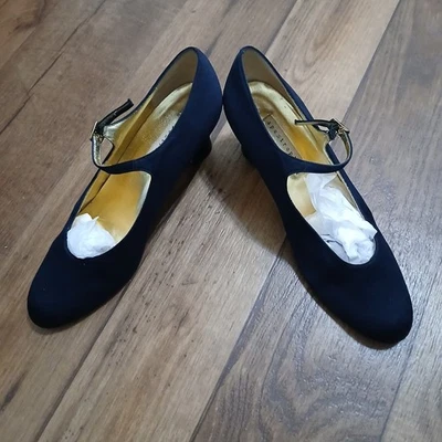 Туфли-лодочки Apostrope Jodette черные атласные Mary Jane - Изображение 1 из 4