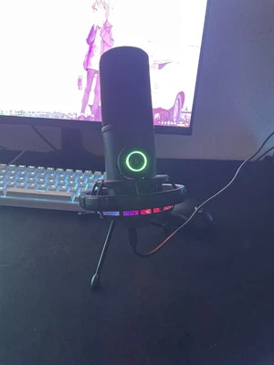 Fifine K658 + LED RGB + SUPPORTO PER IL MICROFONO+CAVO ALIMENTAZIONE - Immagine 1 di 4