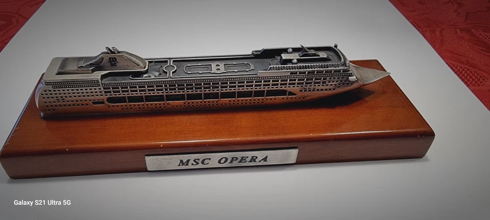 Modellino nave MSC OPERA - Immagine 1 di 4