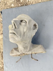 1700s. French Stone Gargoyle- Architectural Salvage Gothic Delivered Duty Paid - Bild 1 von 14