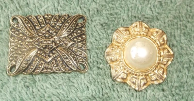 2 clips de zapatos vintage de un solo tono dorado ~ The Rectangular Is Bluette Foto 1 de 2