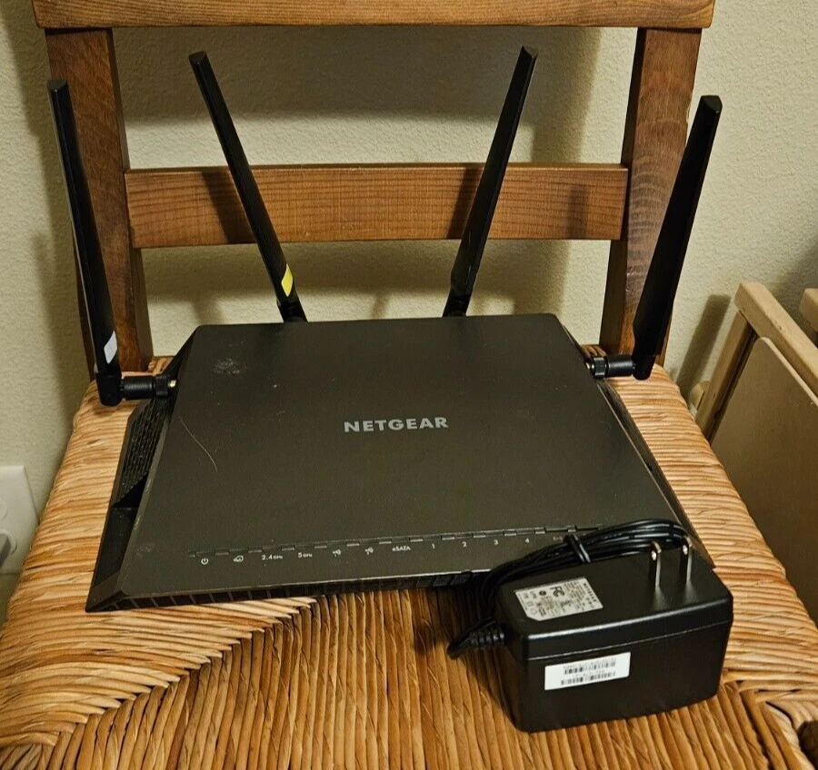 Netgear Nighthawk X4 AC2350 Smart Wifi Router R7500v2 -USED - Image 1 of 3