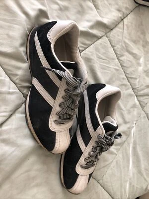 Zapatos FUBU The Collection para mujer talla 6,5 (usados) Foto 1 de 4