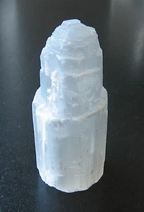 Torre de Selenita Blanca 10 cm Grande 267 g Cristal de María Minerales Decoración de Marruecos - Imagen 1 de 4