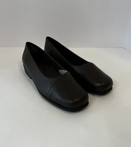 Hush Puppies Isis Brown Nappa Flat closed toe slip on US 8.5/EU 39/40 - Picture 1 of 15