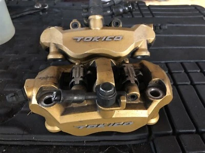 Pinzas de freno delanteras OEM Kawasaki Ninja ZX10R ZX10 ZX 10 ZX1000 04 05 2004 2005 Foto 1 de 4