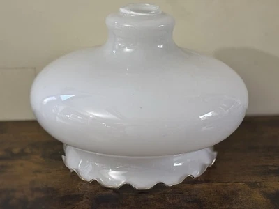 Large Vintage Style White Glass Gold Ruffle Edged Lampshade Ceiling Light Retro - Image 1 of 4