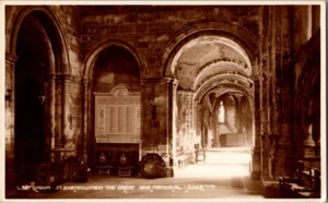 Postcard Vintage Church of St Bartholomew the Great War Memorial RPCC - Imagen 1 de 2