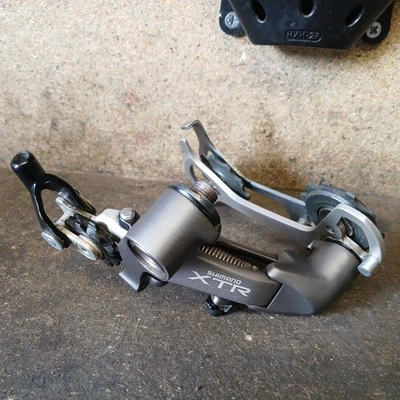 Shimano XTR RD-M951 Rapid Rise Rear Derailleur -  Excellent Condition- 8 speed  - Image 1 of 4