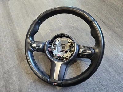 Volante deportivo BMW F22 F23 F30 F32 F33 228i 235i 328i 335i 340i 428i 435 M Foto 1 de 4