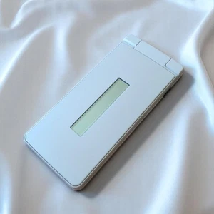[Near Mint] SHARP AQUOS Keitai 4 A205SH A206SH Android Flip Phone White Unlocked - Afbeelding 1 van 8