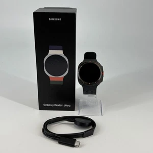 Samsung Galaxy Watch Ultra 47mm szary tytan z szarym granatowym (LTE) - bardzo dobry - Zdjęcie 1 z 5